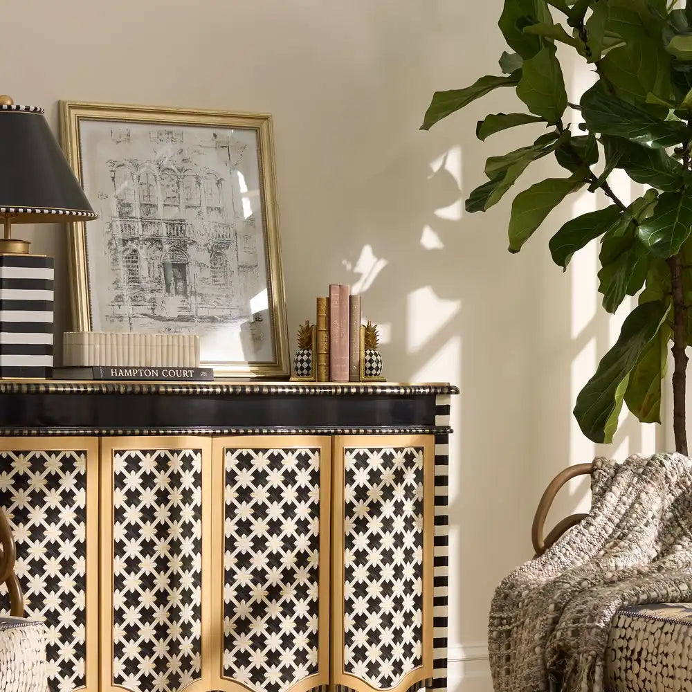 Pineapple Bookends