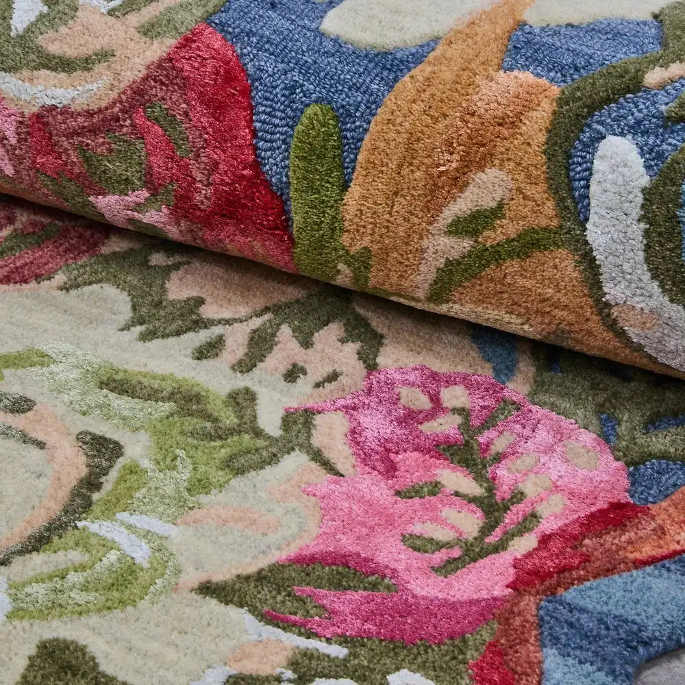 Sea Garden Floral 2'3" x 3'9" Rug